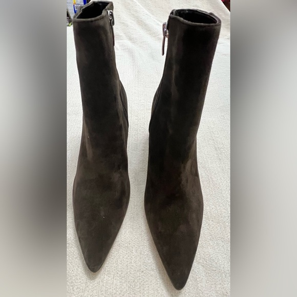 Marc Fisher Women's Glorry Pointy Toe Kitten Heel Booties- Dark Brown Suede 7.5 - Picture 6 of 10